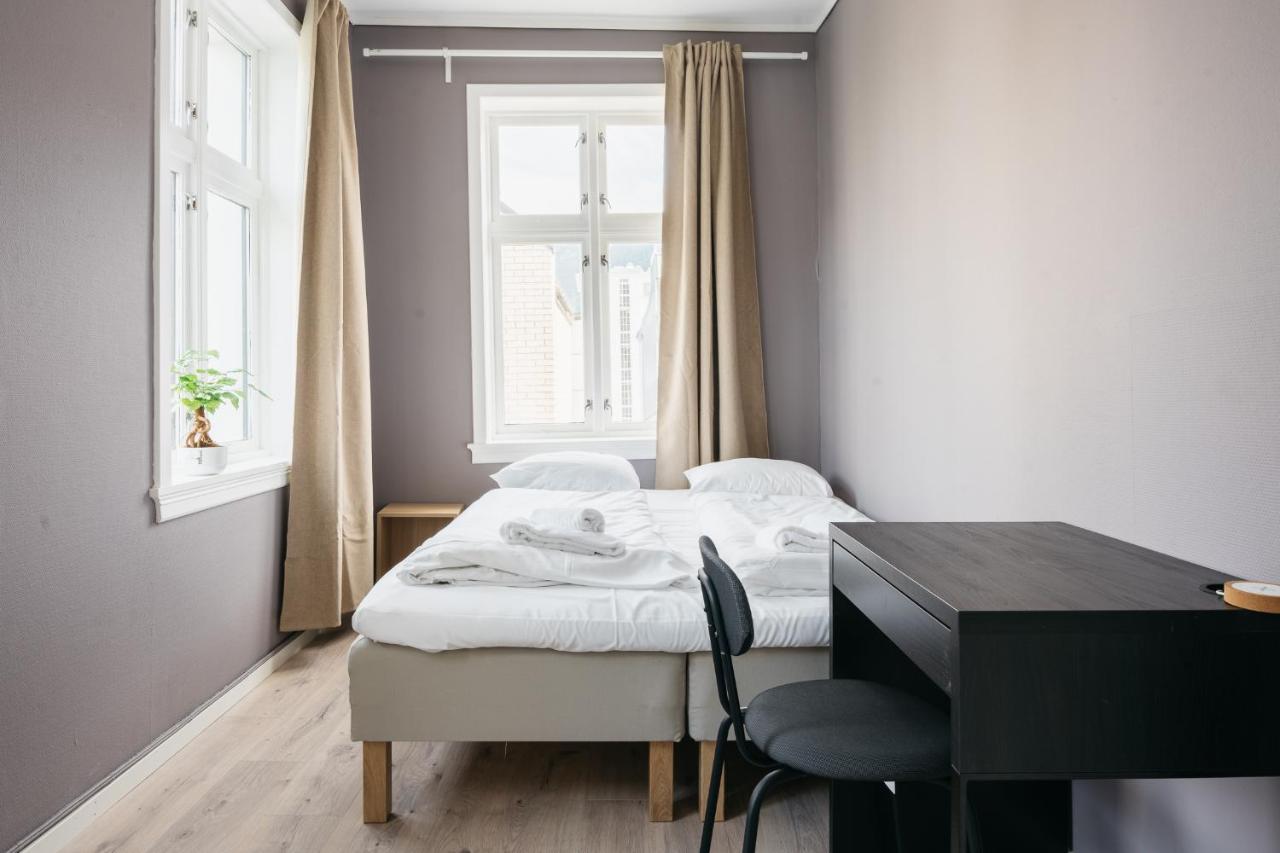 S54 - Private Rooms In The City Center Bergen Extérieur photo